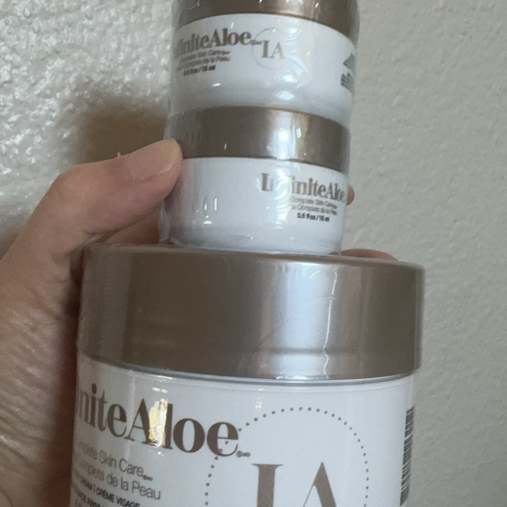 Infinite Aloe Everyday Hero Complete Skin Care Cream - 8oz‎+0.5oz*2